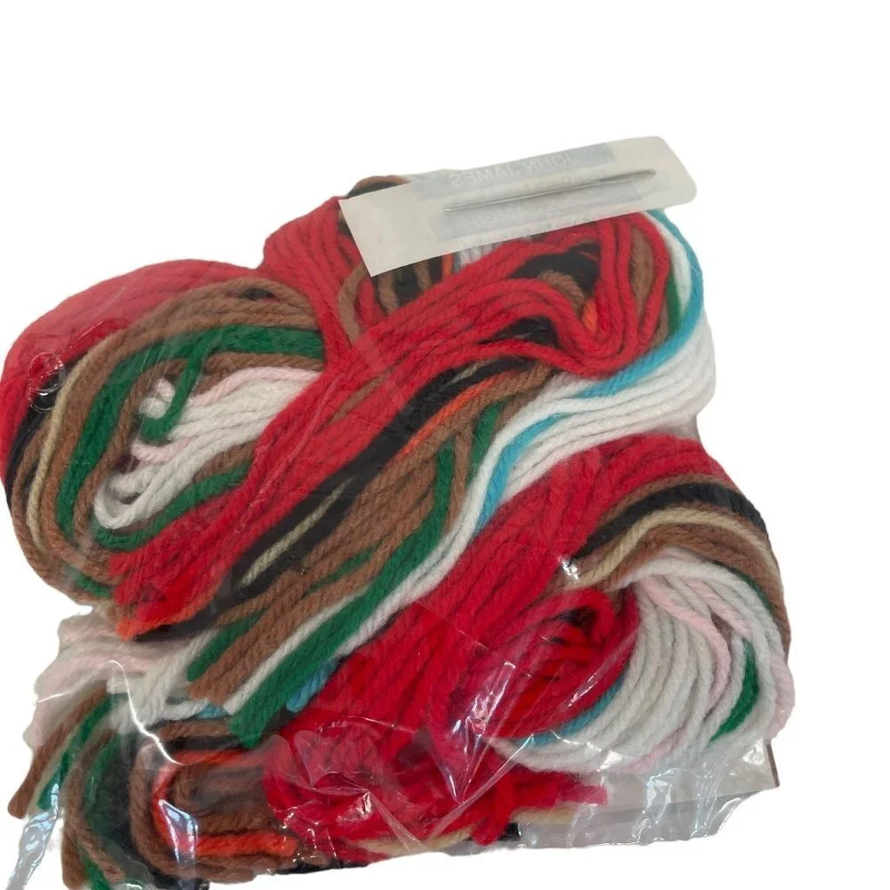 Needlecraft Shop Christmas Trimmings Little‎ Wigglers Plastic Canvas Kit